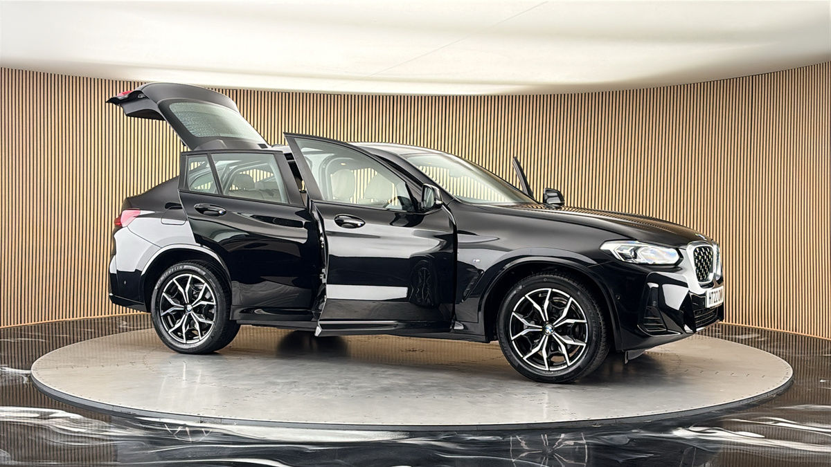 More views of BMW X4
