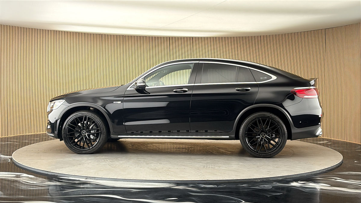 More views of Mercedes-Benz GLC