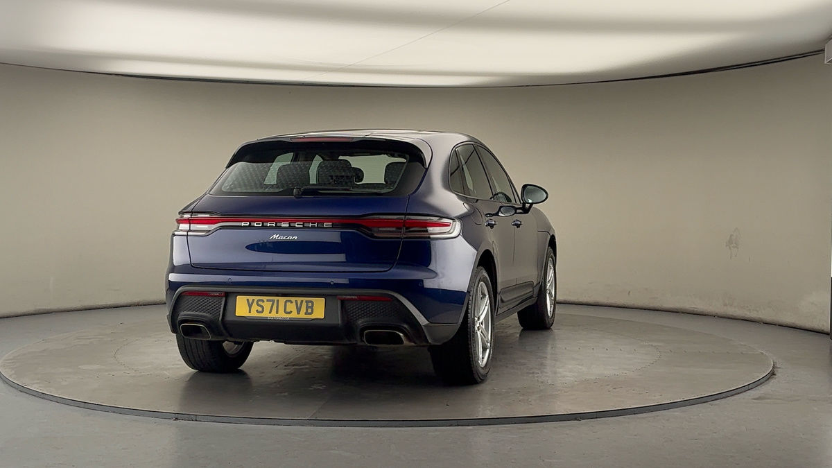 More views of Porsche Macan