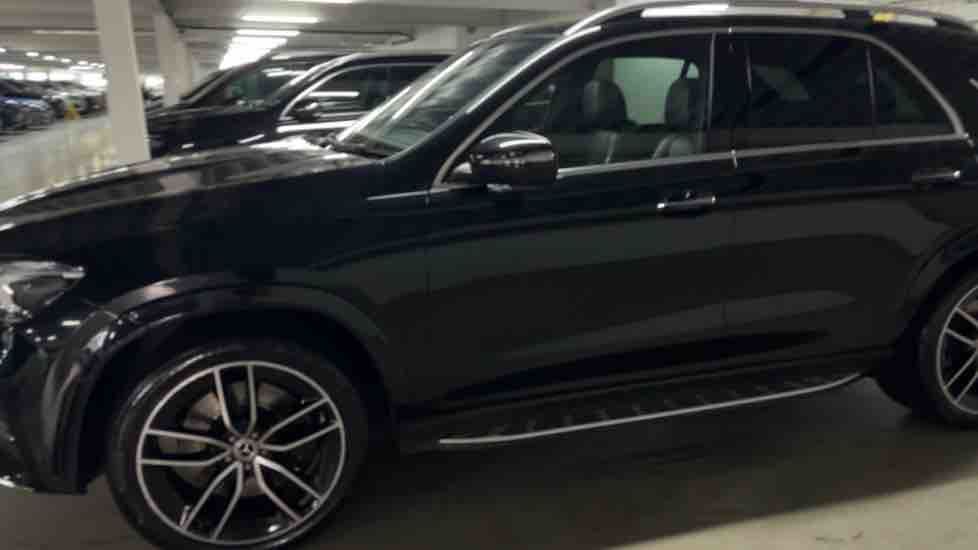 More views of Mercedes-Benz GLE