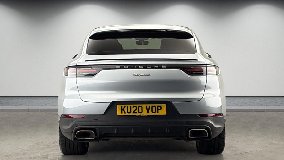 Porsche Cayenne Image 4