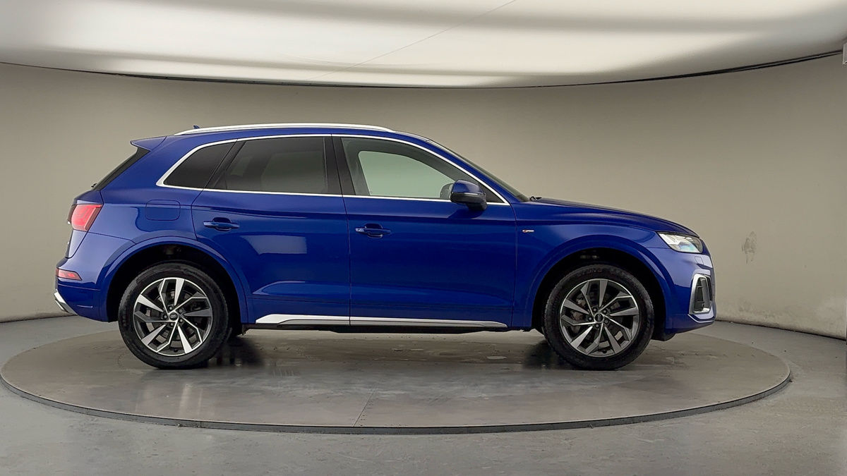 Audi Q5 Image 16