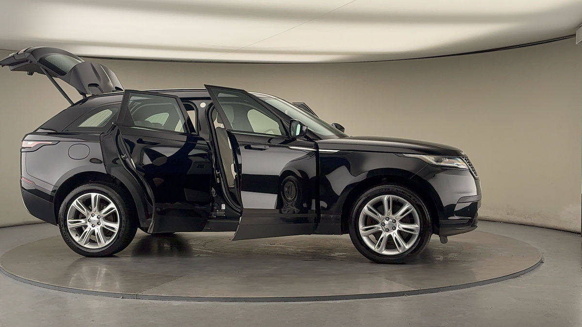 More views of Land Rover Range Rover Velar