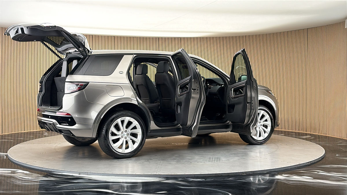More views of Land Rover Discovery Sport