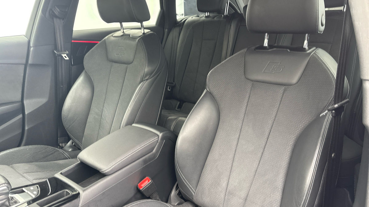 Audi A4 Avant Image 7