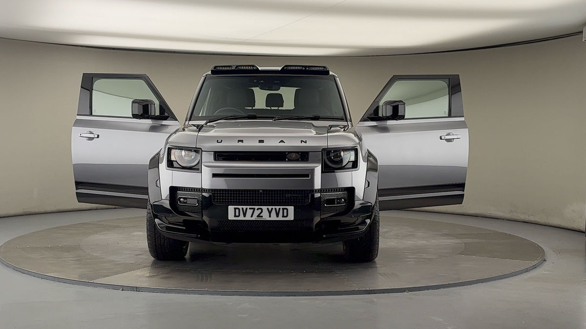 More views of Land Rover Defender 90