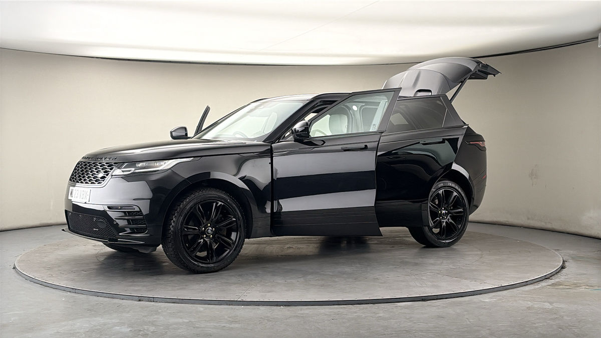 More views of Land Rover Range Rover Velar