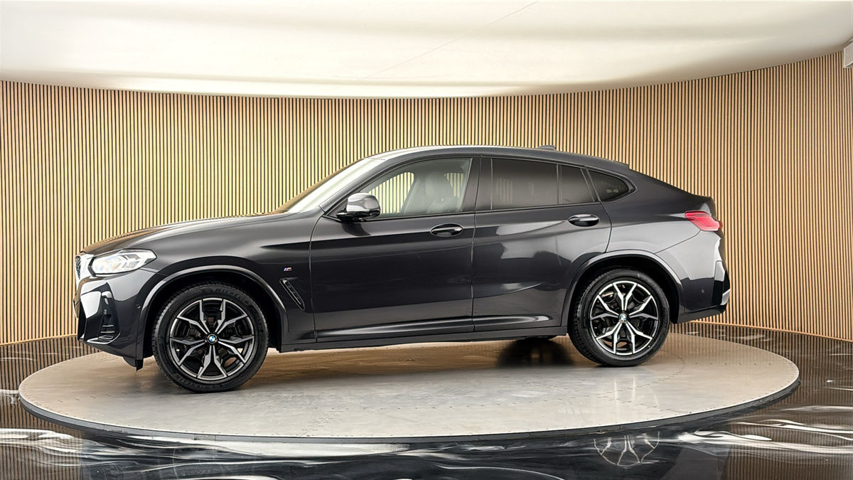 More views of BMW X4