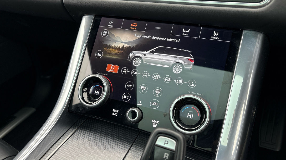 Land Rover Range Rover Sport Image 25