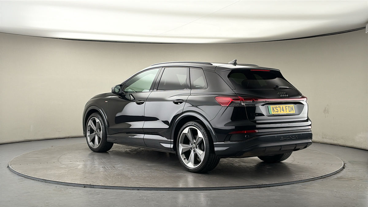 Audi Q4 e-tron Image 3