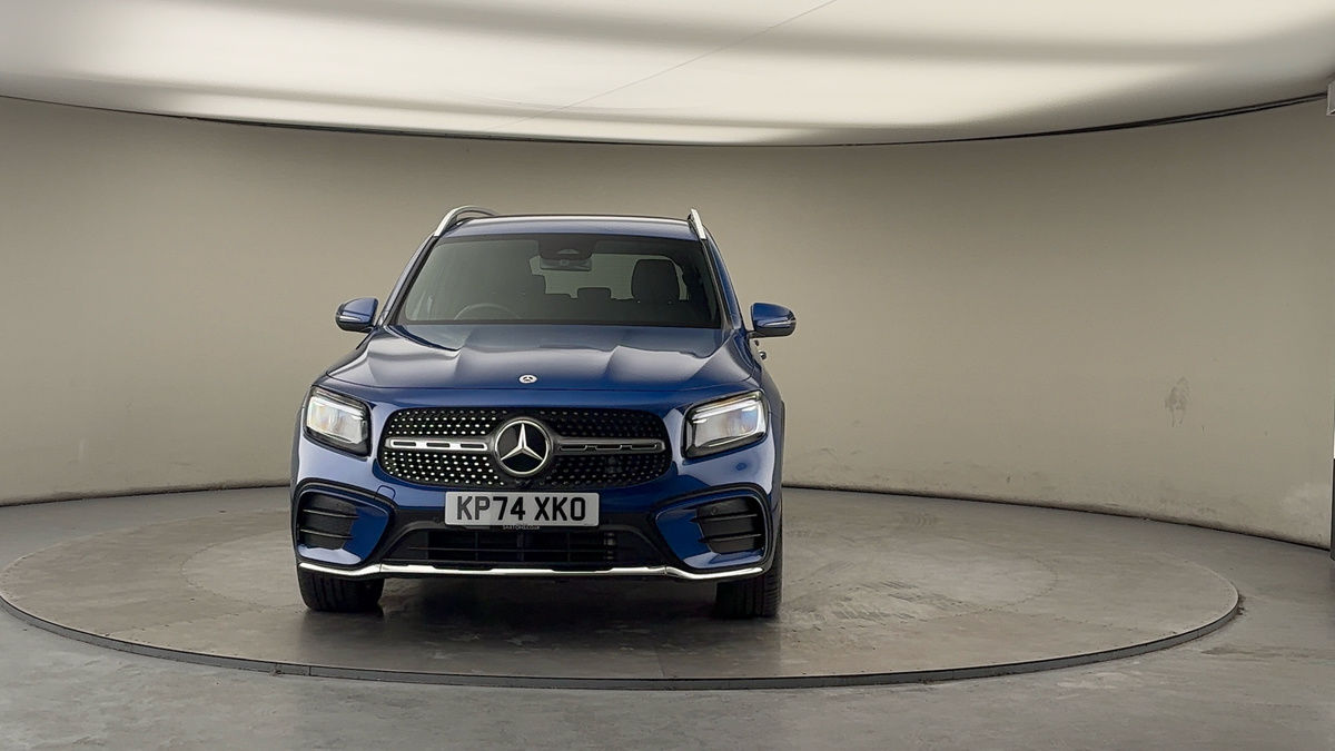 Mercedes-Benz GLB Image 3