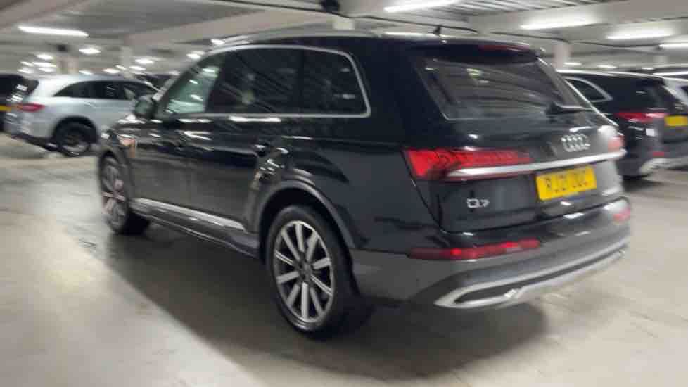 More views of Audi Q7