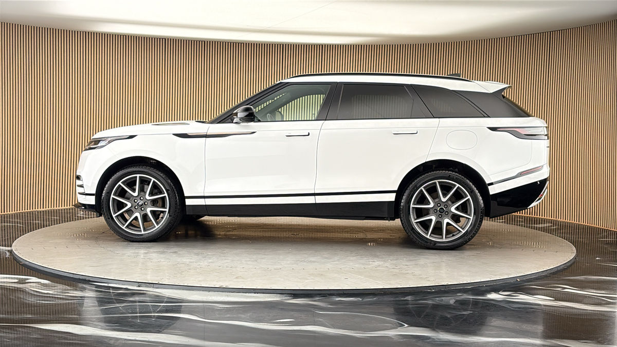 More views of Land Rover Range Rover Velar