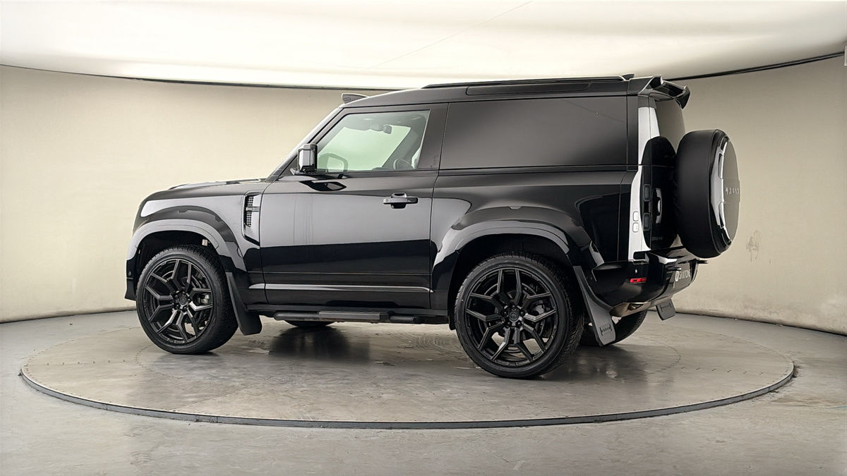 More views of Land Rover Defender 90