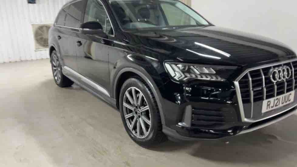 More views of Audi Q7