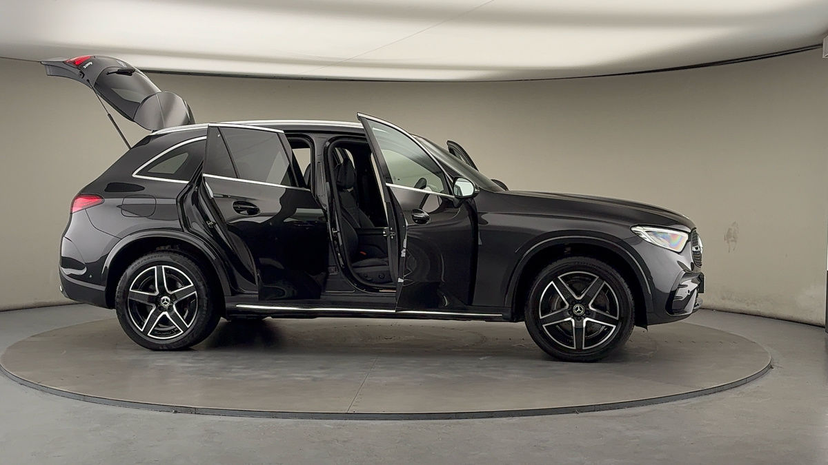 More views of Mercedes-Benz GLC