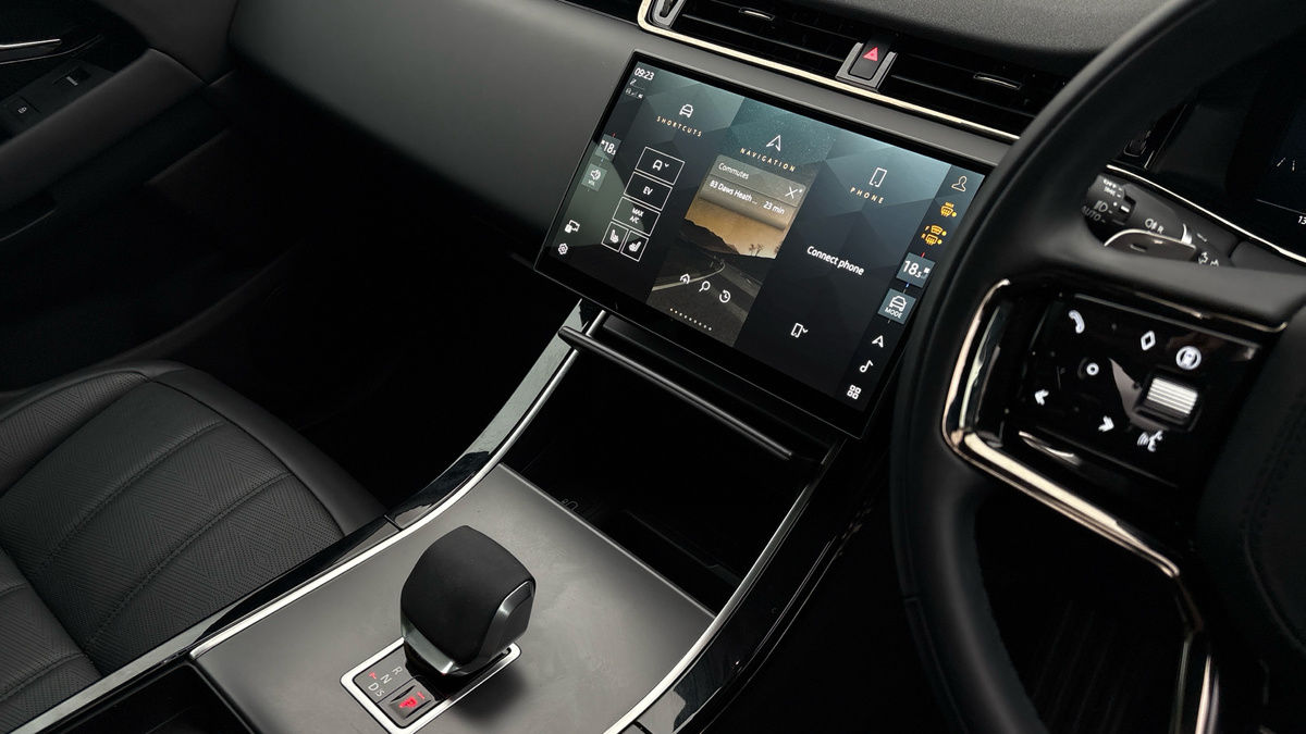 Land Rover Range Rover Evoque Image 18