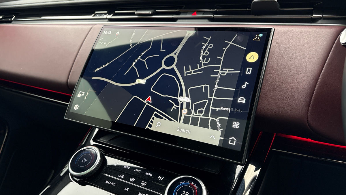 Land Rover Range Rover Sport Image 17