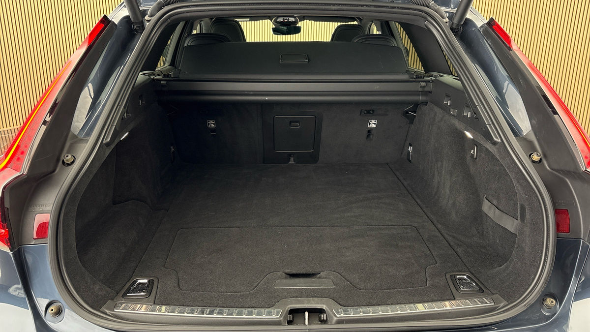 Volvo V90 Image 11