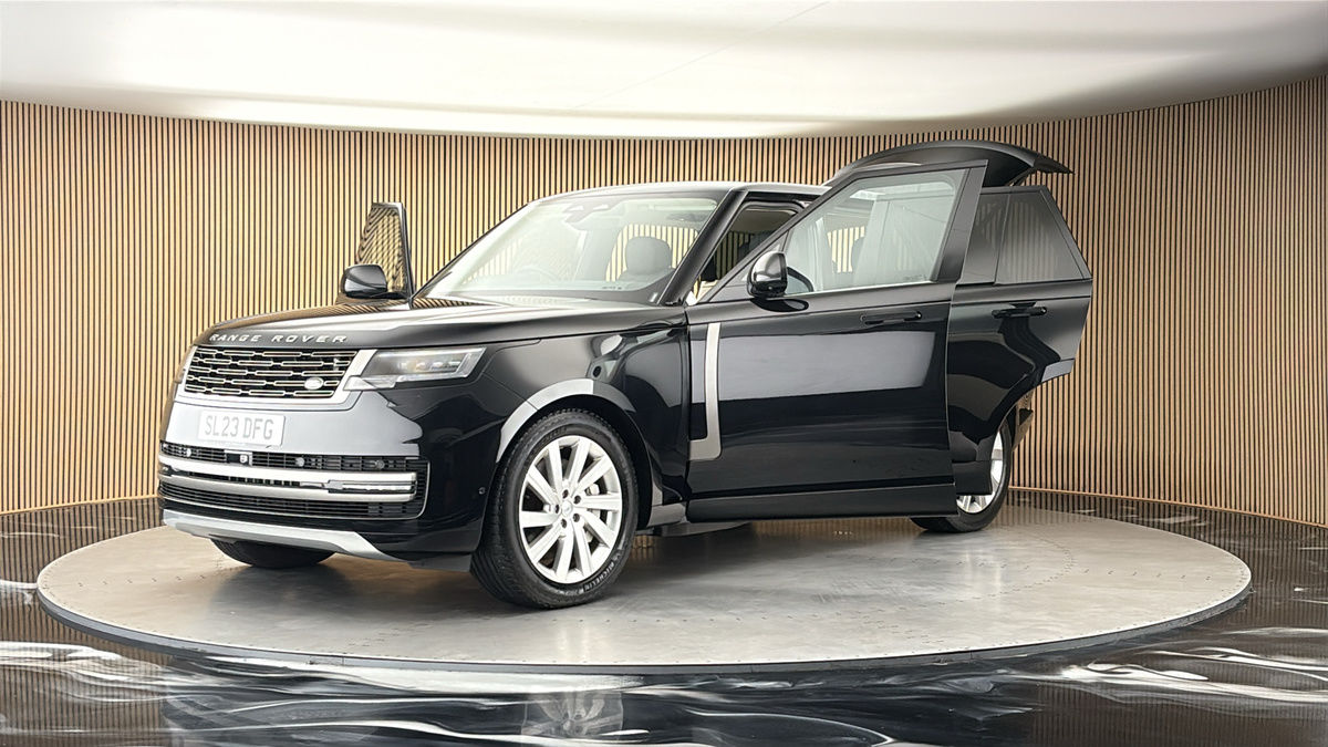 More views of Land Rover Range Rover