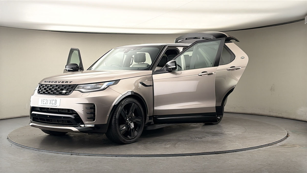 More views of Land Rover Discovery