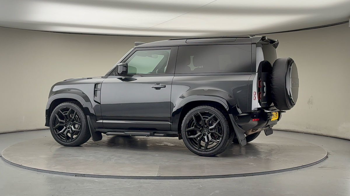 More views of Land Rover Defender 90