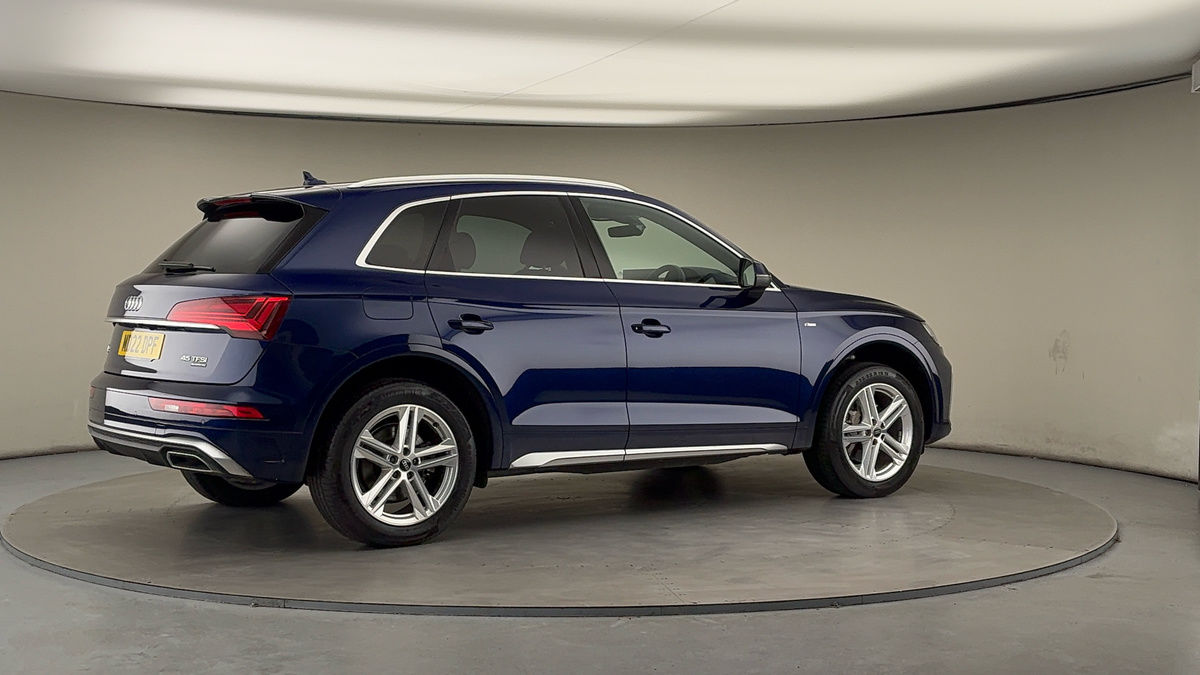 More views of Audi Q5