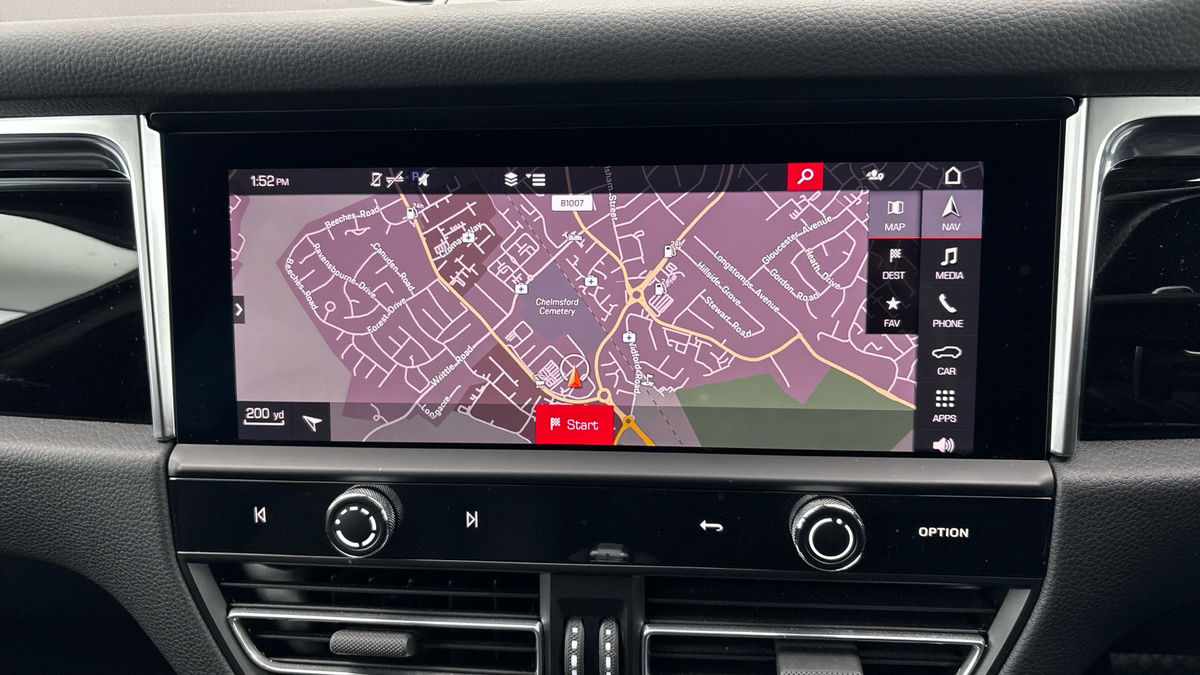 Porsche Macan Image 17