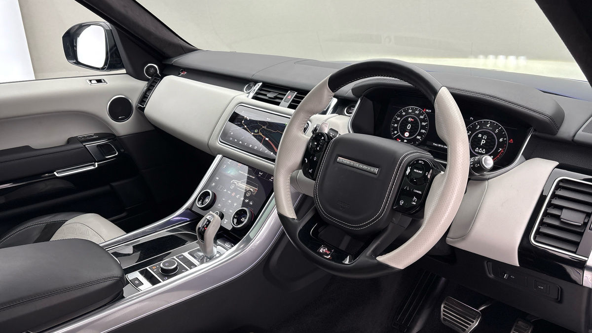 Land Rover Range Rover Sport Image 5