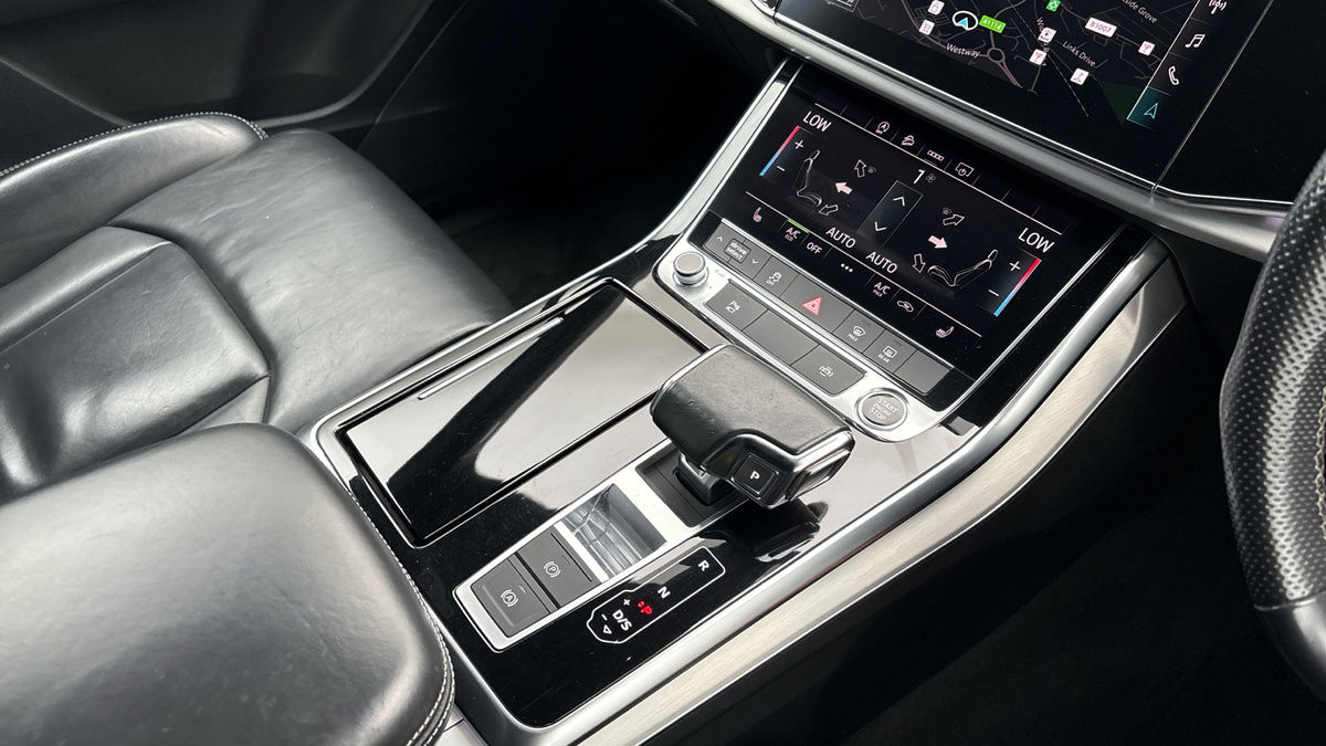 Audi Q7 Image 18