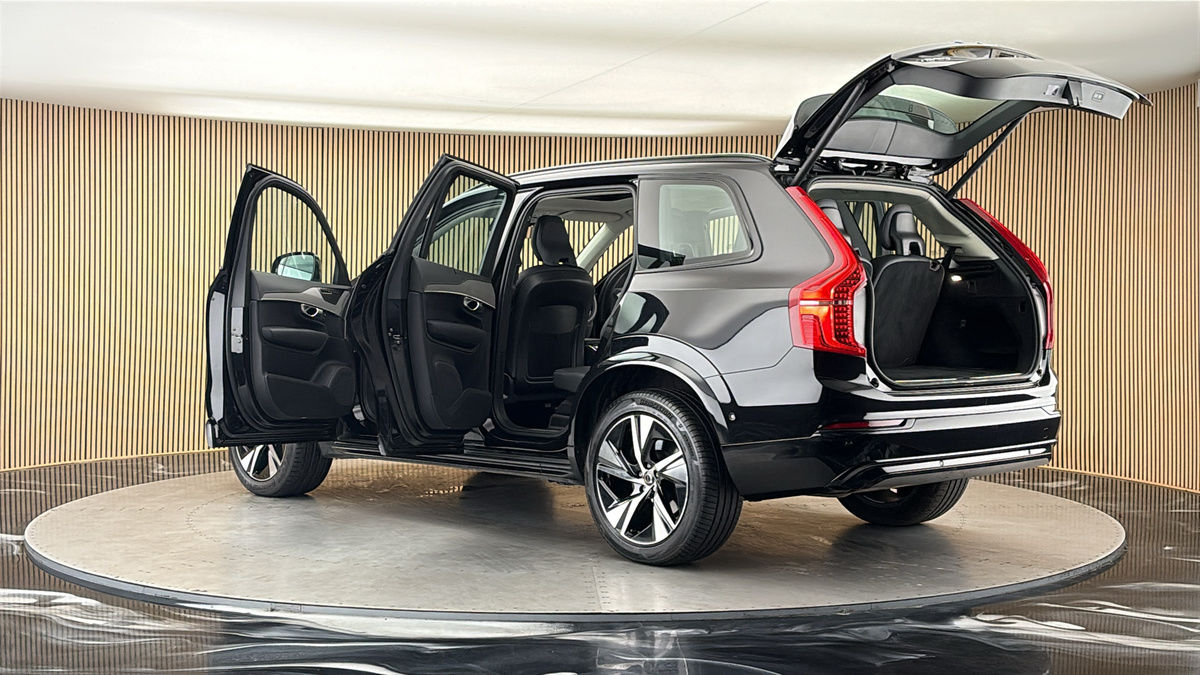 More views of Volvo XC90