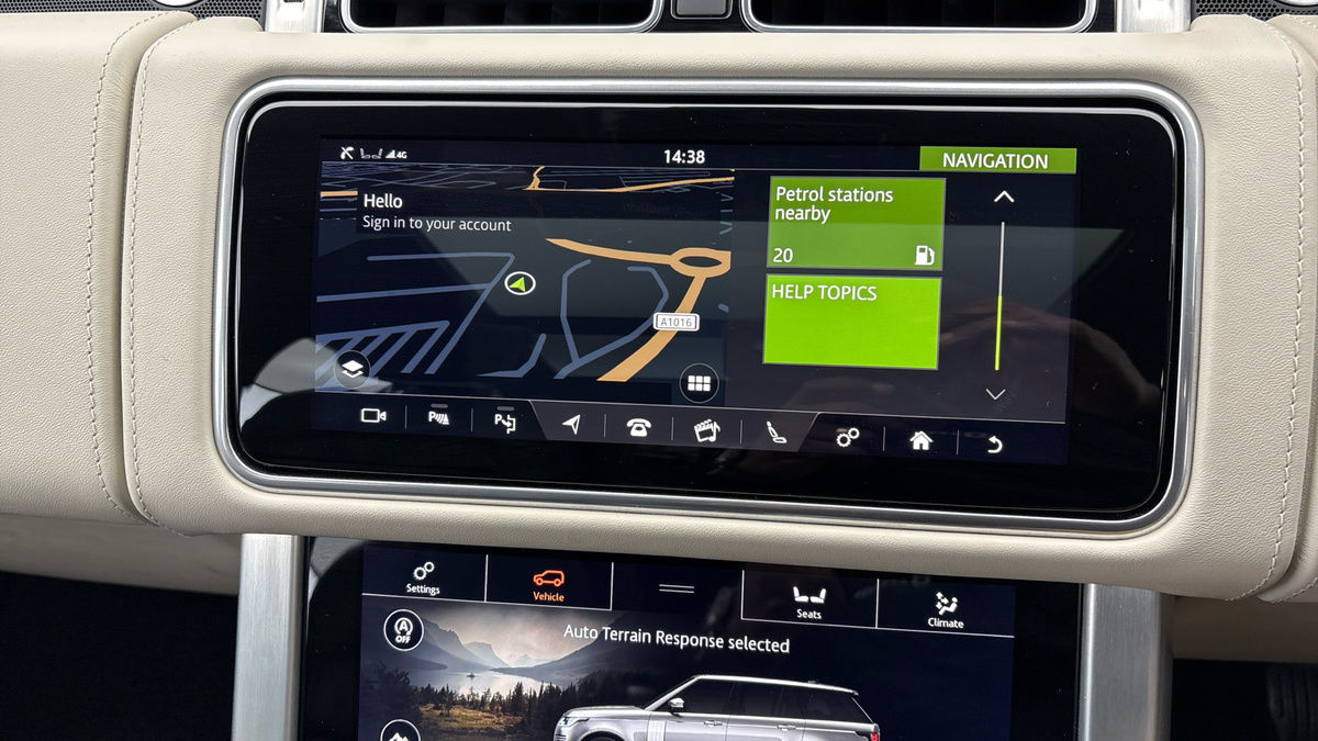 Land Rover Range Rover Image 17