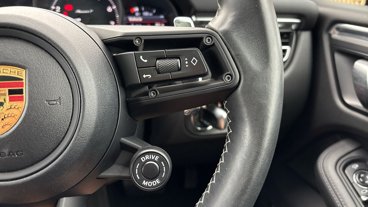 Porsche Macan Image 14