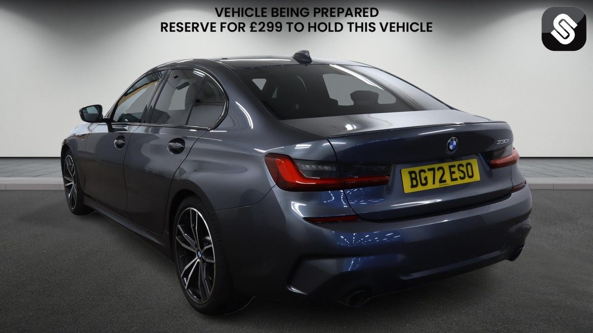 BMW 3 Series Image 3