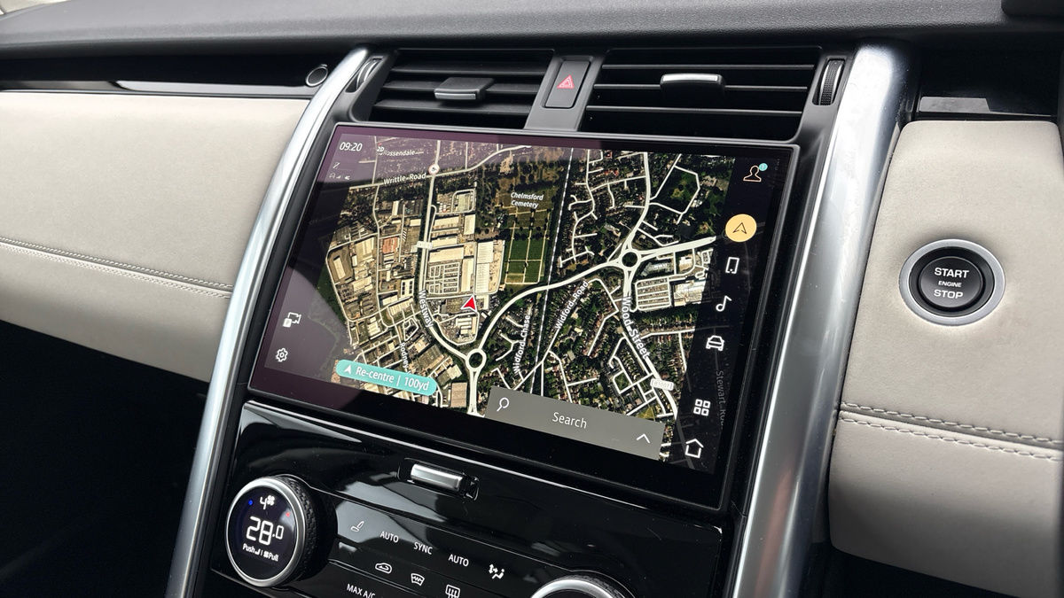 Land Rover Discovery Image 17