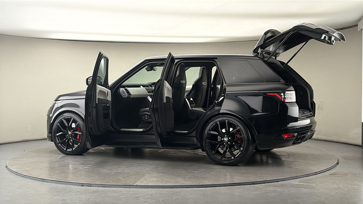 More views of Land Rover Range Rover Sport