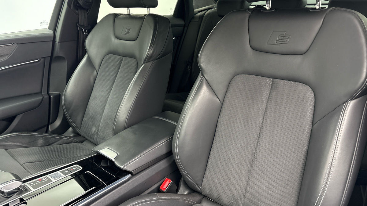 Audi A6 Saloon Image 7