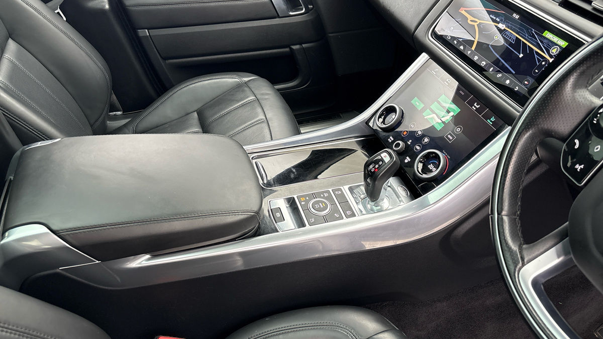 Land Rover Range Rover Sport Image 18