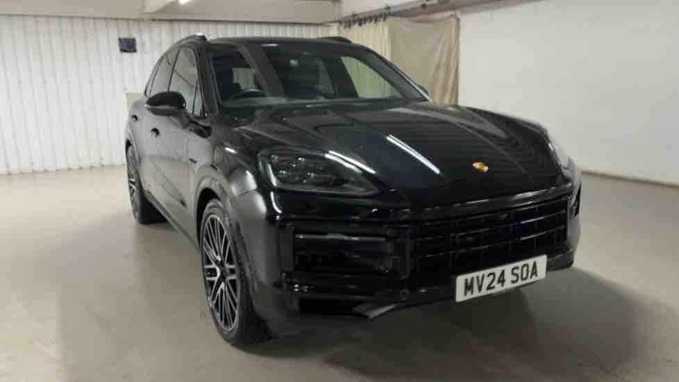 More views of Porsche Cayenne
