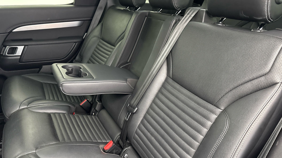 Land Rover Discovery Image 9