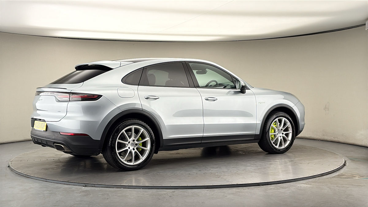 More views of Porsche Cayenne