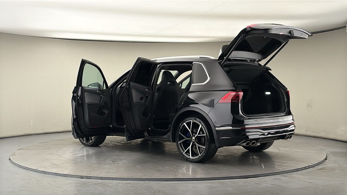 More views of Volkswagen Tiguan