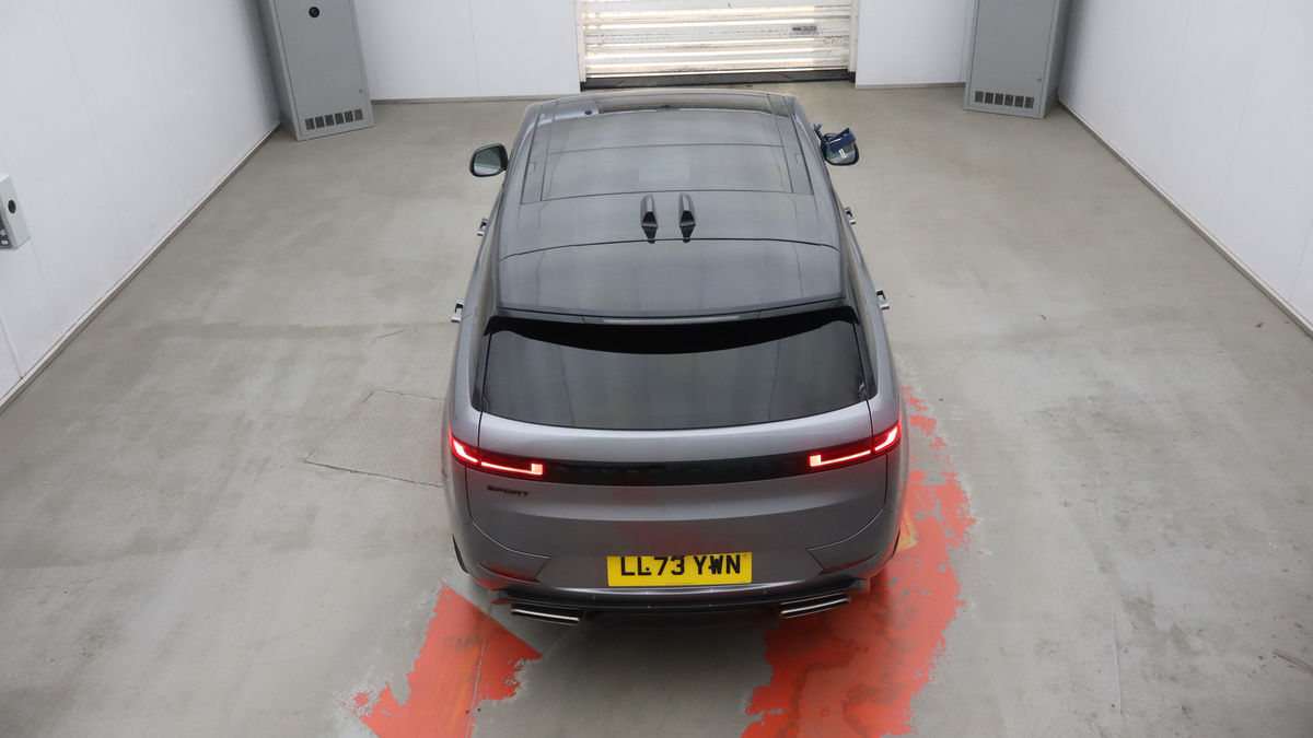 Land Rover Range Rover Sport Image 8