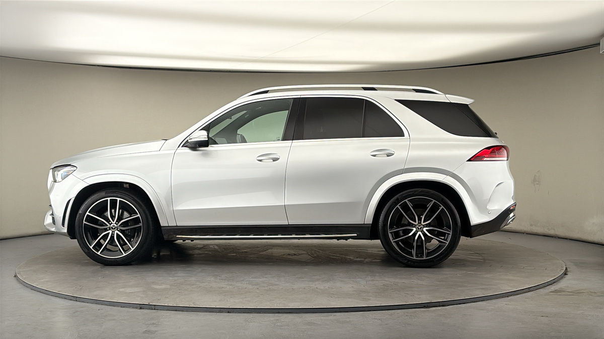 More views of Mercedes-Benz GLE