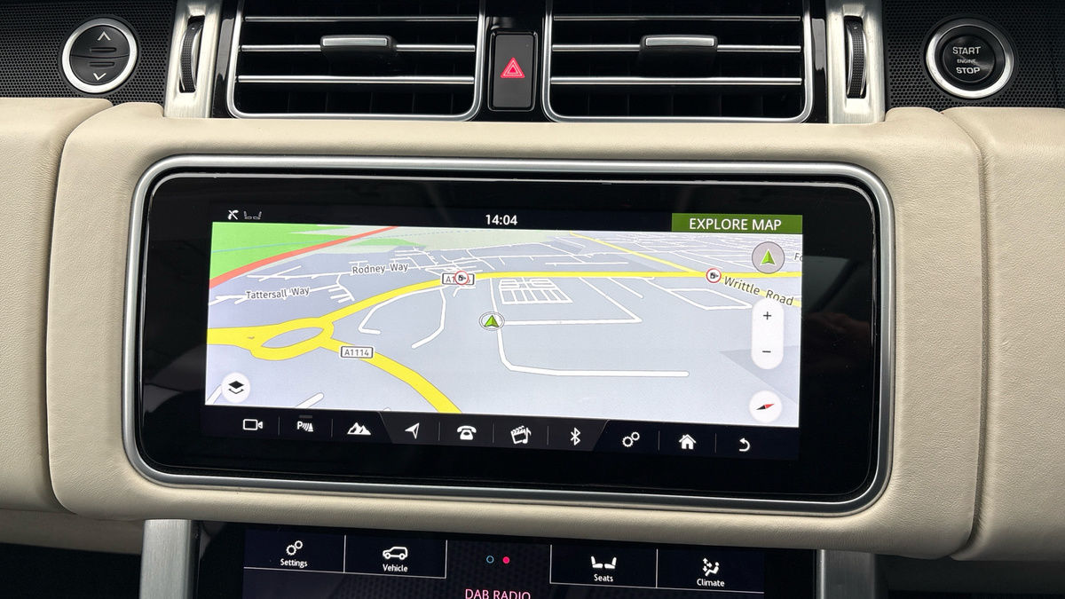 Land Rover Range Rover Image 17