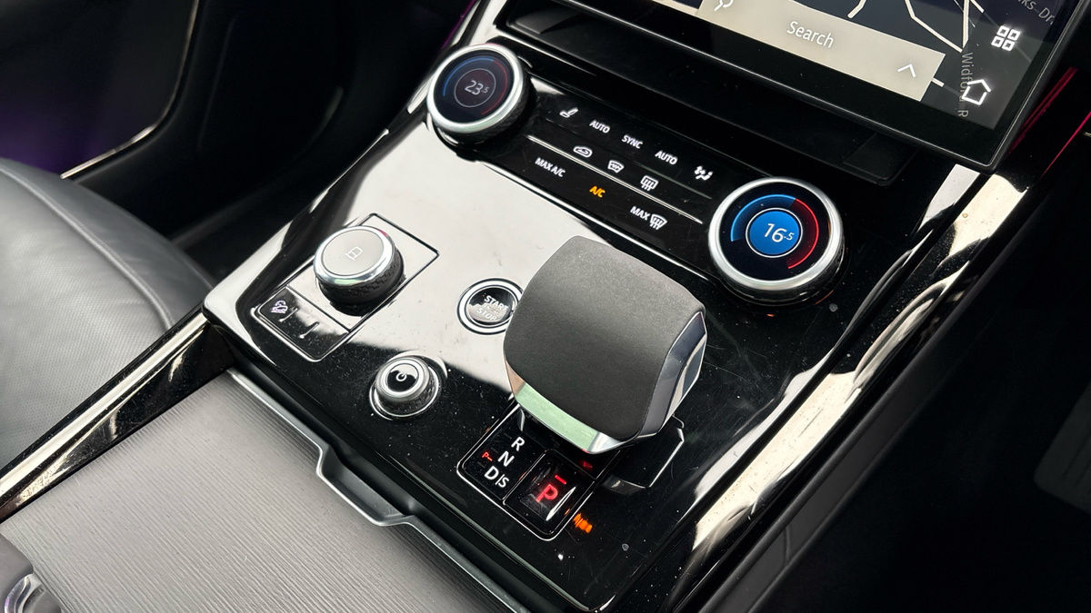 Land Rover Range Rover Sport Image 18