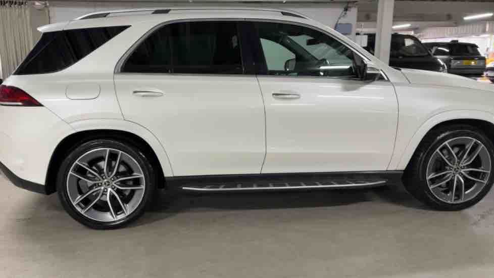 More views of Mercedes-Benz GLE
