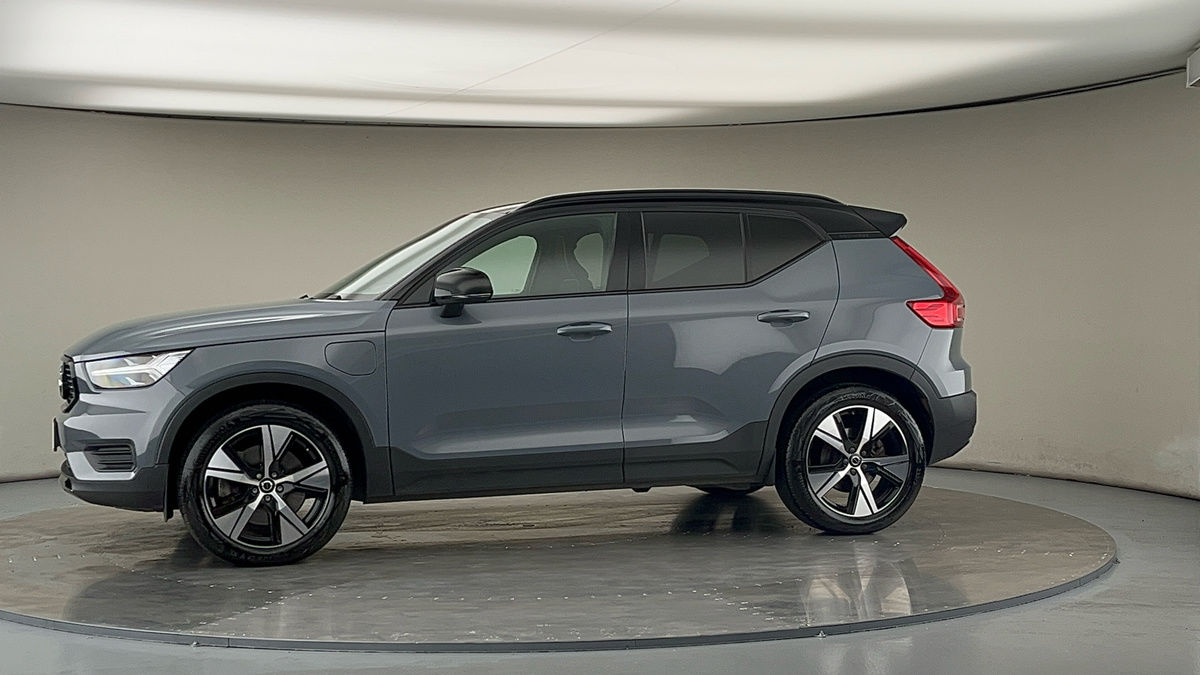 More views of Volvo XC40
