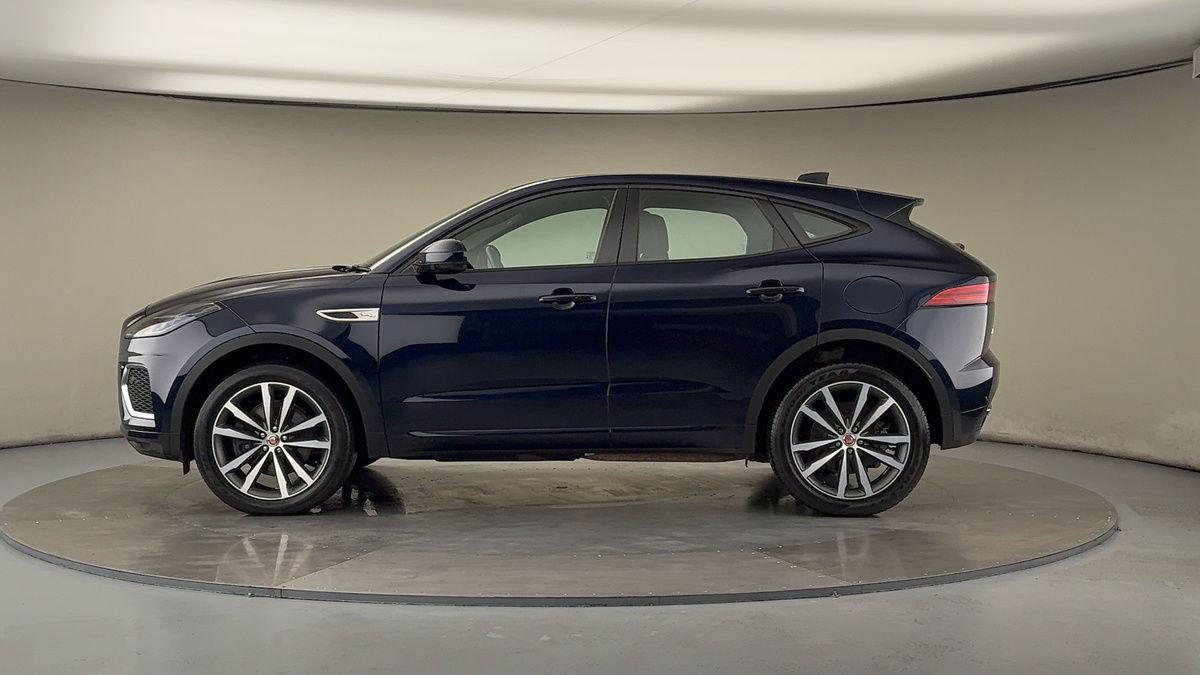 Jaguar E-PACE Image 15