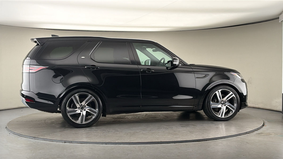 More views of Land Rover Discovery